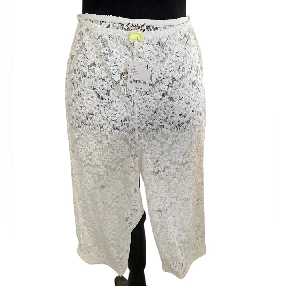 Free People All Day Women's Wear Lace Caprice in White,Large - Picture 2 of 9